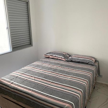 Studio Na Praia Da Enseada Гуаружа Екстериор снимка